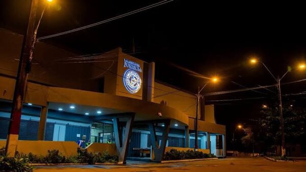 Guardias y agentes de la FOPE frustran la fuga de un preso que trepó el muro del penal de Tacumbú