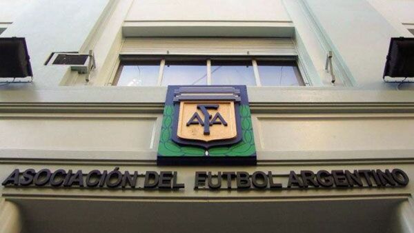 La AFA denuncia "ataque coordinado" del Gobierno de Milei