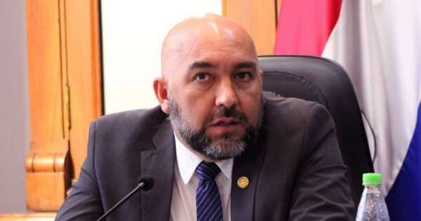 La Nación / Chats de Lalo Gomes: imputan al exdiputado Orlando Arévalos y a dos exjuezas por coima