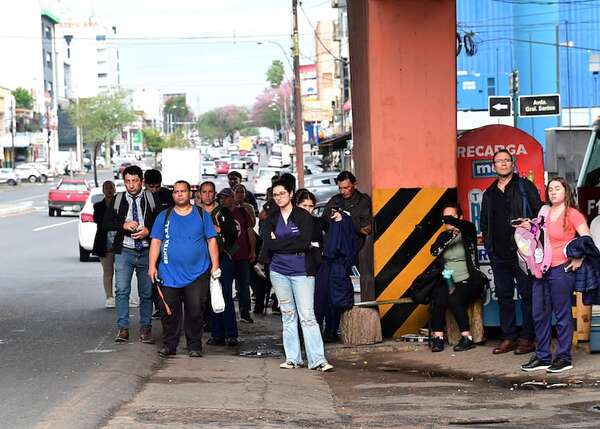 Huelga de transporte: Ministerio de Trabajo pide a empresas tolerancia a sus empleados - Nacionales - ABC Color