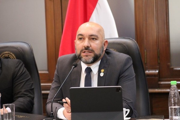 Imputan a Orlando Arévalo y otros por presunto cohecho en el JEM - ADN Digital