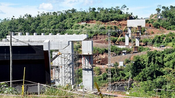 Puente inconcluso generará un cuello de botella en nueva autopista esteña