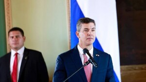 Presidente afirma que política exterior es un eje central