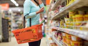 La Nación / Baja del dólar se podría reflejar en costos de la canasta básica recién en enero o febrero