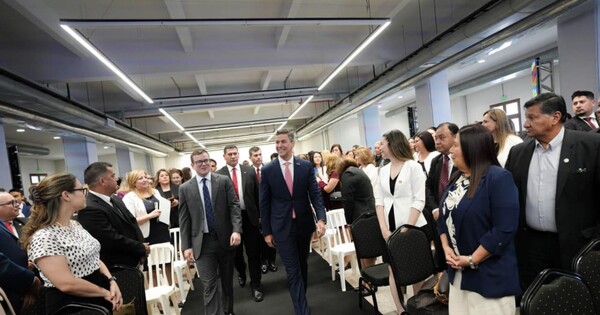 Justo Zacarías plantó a Peña en el lanzamiento de la escuela de ANEAES por la bronca con Nicanor