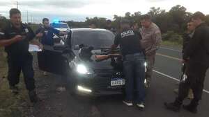 Aprehenden a joven y decomisan armas tras disparos en la ruta PY19 - Policiales - ABC Color