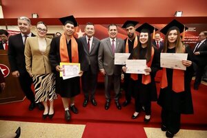 La ANR graduó a más de 120 alumnos en programas de capacitación laboral y técnica - El Trueno