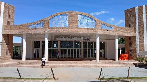 Entregan la obra del templo del Santuario de la Virgen del Paso de Itapé - Nacionales - ABC Color