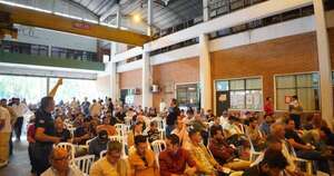 La Nación / Ande logró subastar 100 vehículos en desuso y tuvo una recaudación de G. 1.209 millones