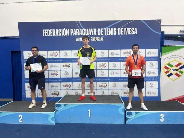 Tenis de mesa: Campeones del Clausura Ítalo - Polideportivo - ABC Color