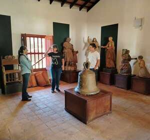 Campana jesuítica de Santiago, testimonio de 300 años de historia - Nacionales - ABC Color