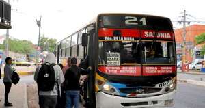 La Nación / Plan de contingencia atenúa impacto de huelga de choferes