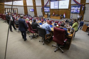 Honor Colorado descarta cambios en bancada y gabinete