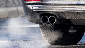 La UE cede y alarga la vida de los vehículos a combustión