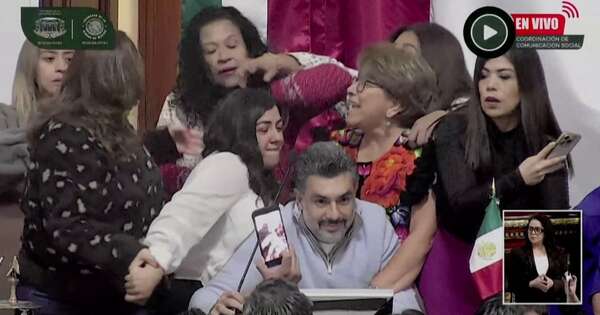 La Nación / Diputadas mexicanas se trenzaron a golpes en pleno debate televisado