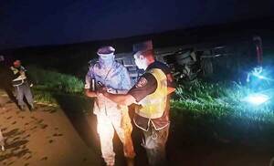 Tragedia: Bus vuelca con estudiantes luqueños en Oviedo •