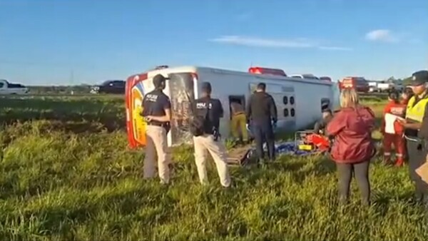 Conductor asistió a estudiantes heridos en tragedia estudiantil