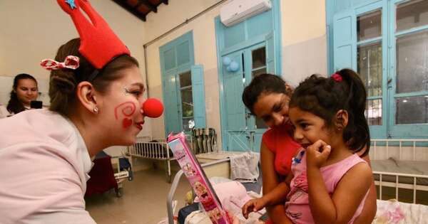 Diario HOY | Dr. Payasonrisa impulsa campaña para llevar alegría a niños hospitalizados en Navidad y Reyes