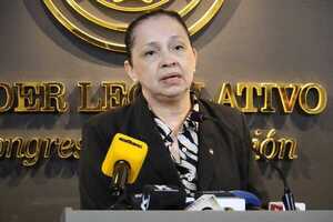 Eddie Jara debe ser «destituido, procesado, y condenado», dice senadora