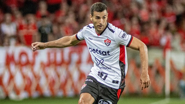 Raúl Cáceres ya se pone a punto para Olimpia 2026, incluso desde la playa