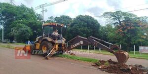 MUNICIPALIDAD DE NUEVA ALBORADA CONTINÚA OBRAS EN EL CENTRO DEL DISTRITO
