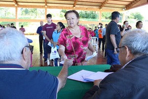 Yacyretá cumple cronograma de entrega de bonos sociales de fin de año