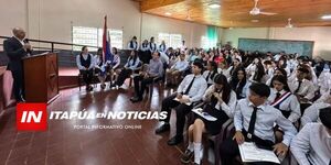 RECONOCEN LA EDUCACIÓN Y APUESTAN AL FUTURO EN CAMBYRETÁ