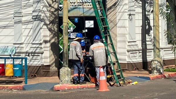Parte del microcentro de Asunción queda sin internet a causa de trabajos de la ANDE
