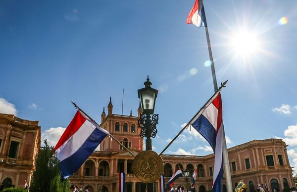 Standard & Poor's otorgó al Paraguay un nuevo grado de inversión - trece