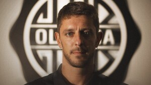 ¡Es un hecho! Alejandro Silva retornó a Olimpia