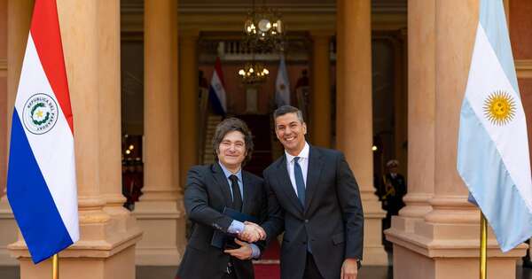 La Nación / Presidente Milei felicita a Peña por la obtención del grado de inversión