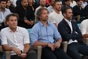 Forlán, Godín y Lugano, reconocidos como Leyendas Celestes - Fútbol Internacional - ABC Color