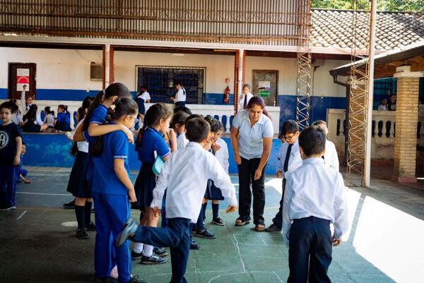 Vacaciones escolares: Salud advierte sobre uso de pantallas