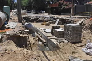 Obra prometida por Nenecho sigue prácticamente paralizada y genera caos