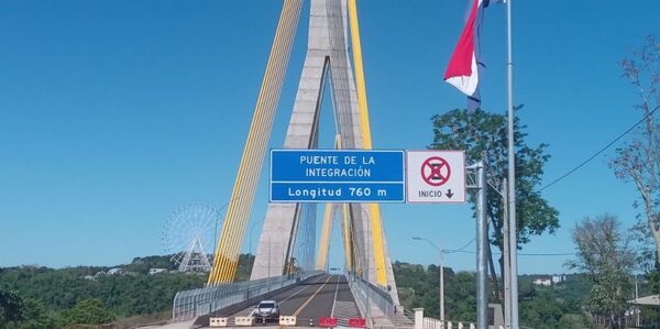 Puente de la Integración se habilitará este sábado solo para camiones sin carga
