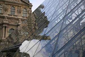El Louvre abre parcialmente tras tres días de huelga por falta de personal y robos recientes - Viajes - ABC Color