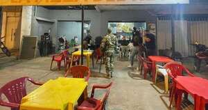 La Nación / Senad desmantela punto de microtráfico que operaba con fachada de lomitería