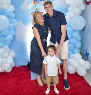 El albirrojo Orlando Gill celebró los tres años de su hijo Lautaro - Gente - ABC Color