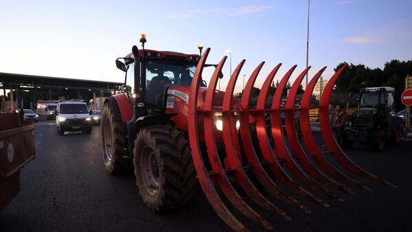La Policía belga disuelve las manifestaciones de agricultores tras violentos disturbios