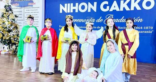 La Nación / Nihon Gakko presentó tradicional pesebre viviente con villancicos navideños