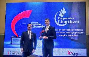 La Cooperativa Chortitzer es reconocida por la AFD por su compromiso con el desarrollo sostenible