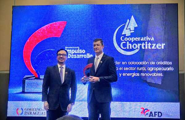 La Cooperativa Chortitzer es reconocida por la AFD por su compromiso con el desarrollo sostenible