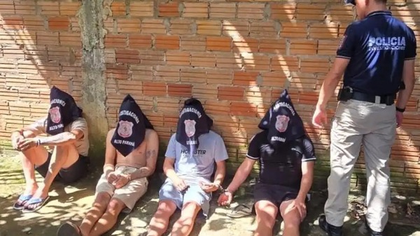 Detienen a cinco sospechosos por asalto a camión repartidor y robo a cooperativa en Ciudad del Este