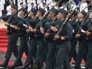 FF.AA.: Decreto oficializa ascenso de 83 oficiales - Política - ABC Color