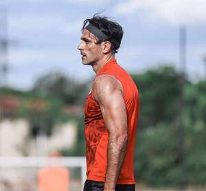 Nacional: Roque Santa Cruz, rumbo a la Academia - Nacional - ABC Color