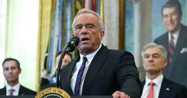 La Nación / Gobierno de Trump anuncia medidas para prohibir tratamientos de transición de género para jóvenes