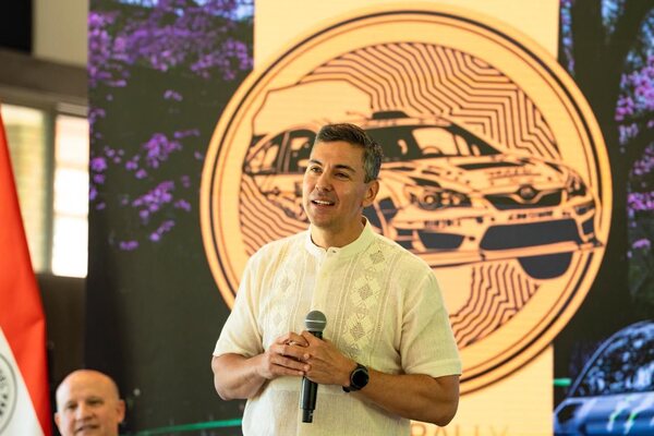 Santiago Peña: “Paraguay es un país condenado al éxito” | Unicanal