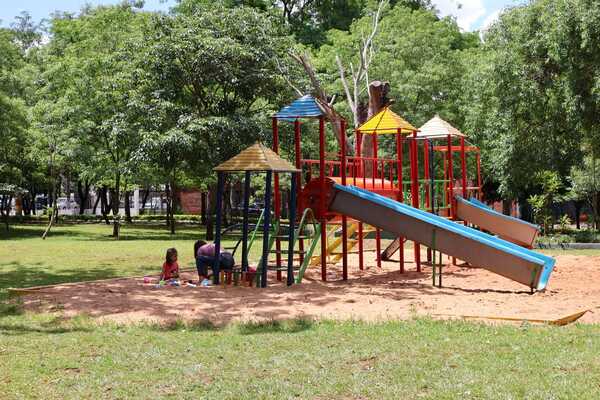 Parque de la Salud Encarnación: deporte y medicina