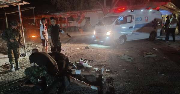 La Nación / Colombia: ataque guerrillero con drones explosivos matan a seis soldados