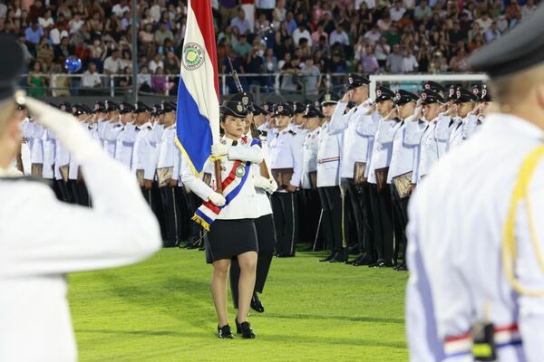 Paraguay refuerza su seguridad con una histórica incorporación de 5.000 nuevos policías y equipos
